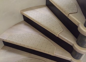 Накладки из ковролина на ступени лестницы: виды материала, способы монтажа