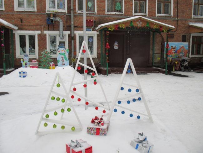 На улице