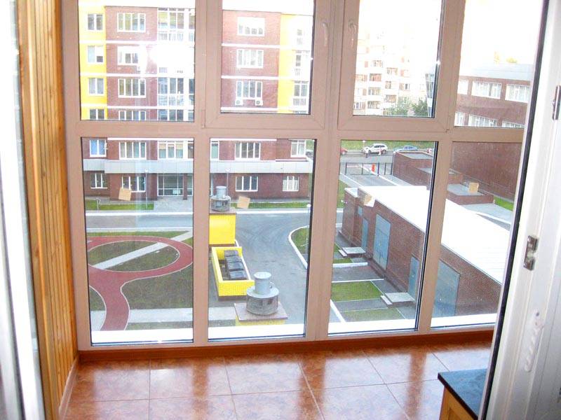 Панорамный вариант теплого остекления
